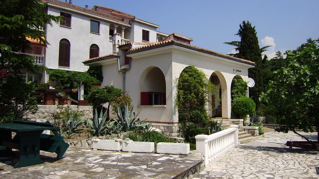 Vila Jadranka Apartments And Rooms Омишаль Номер фото